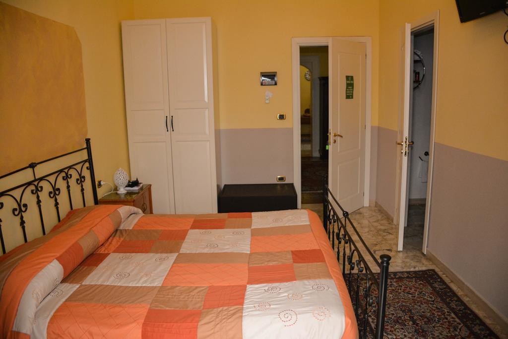 B&B Le Colonne บรินดิซิ ภายนอก รูปภาพ