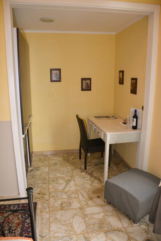 B&B Le Colonne บรินดิซิ ภายนอก รูปภาพ