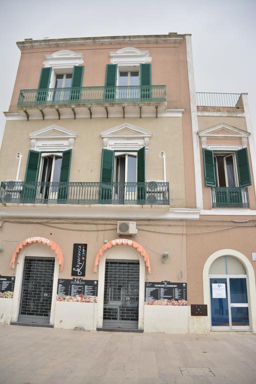 B&B Le Colonne บรินดิซิ ภายนอก รูปภาพ