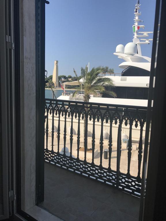 B&B Le Colonne บรินดิซิ ห้อง รูปภาพ