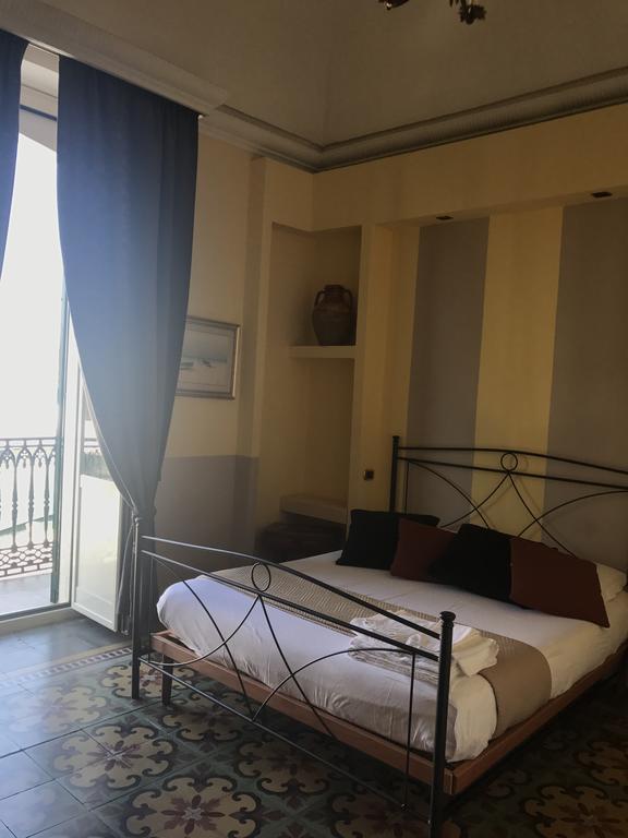 B&B Le Colonne บรินดิซิ ห้อง รูปภาพ